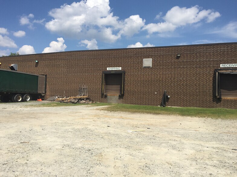 More Photos Of 648 Southwest St, High Point Warehouse For Lease