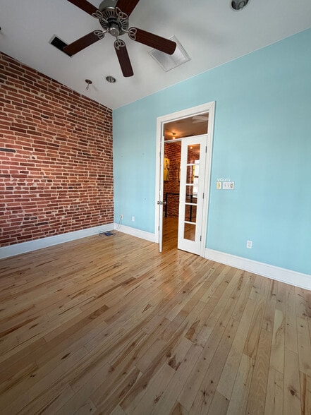More Photos Of 3237 Eastern Ave, Baltimore Office For Lease