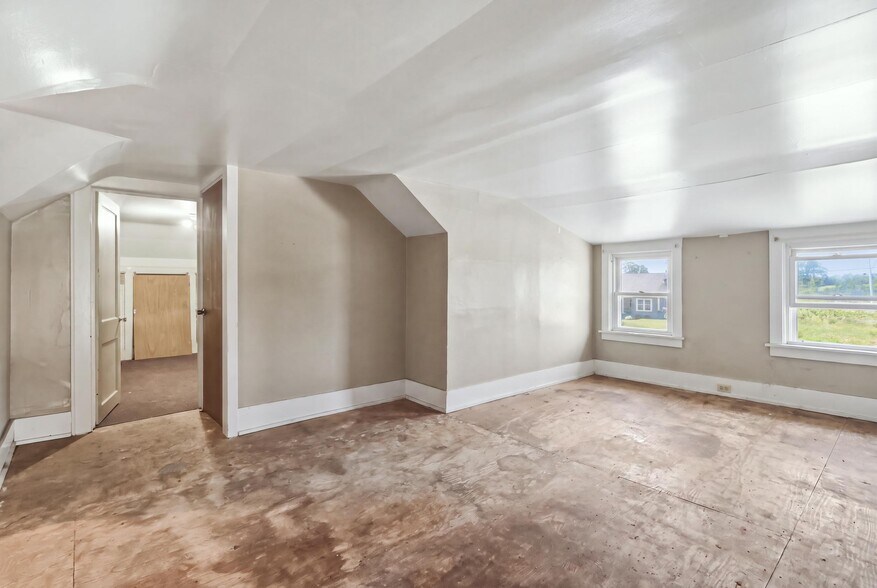 More Photos Of 225 Owego Turnpike, Waymart Specialty For Sale