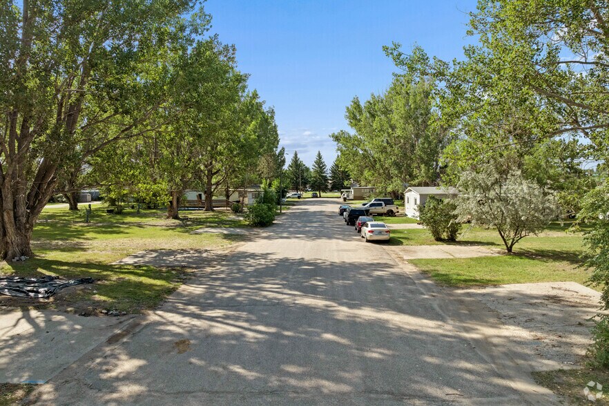 More Photos Of 2600 University Ave, Williston Manufactured Housing Mobile Home Park For Sale
