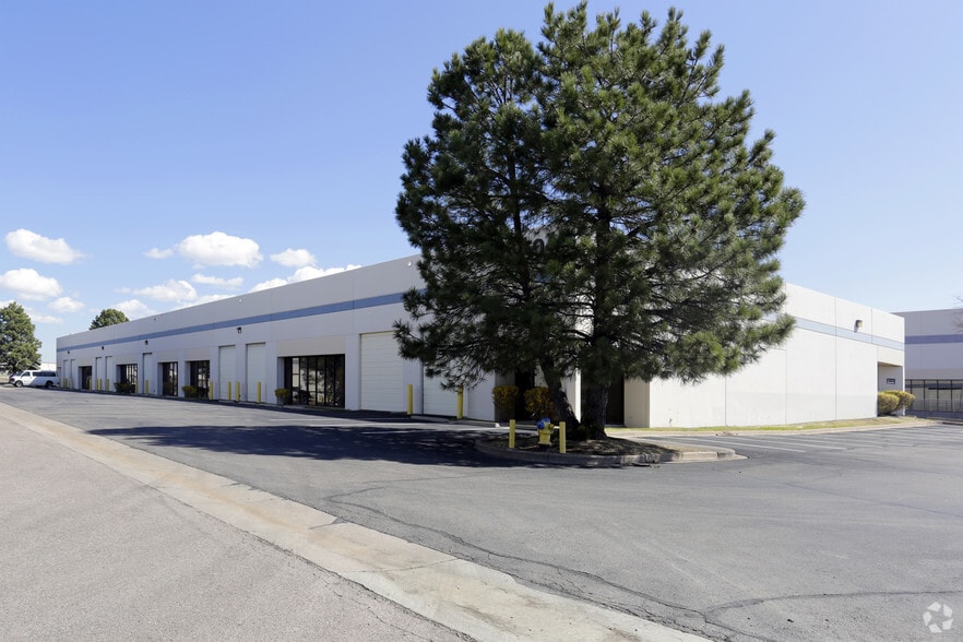 More Photos Of 2504 Zeppelin Rd, Colorado Springs Warehouse For Lease
