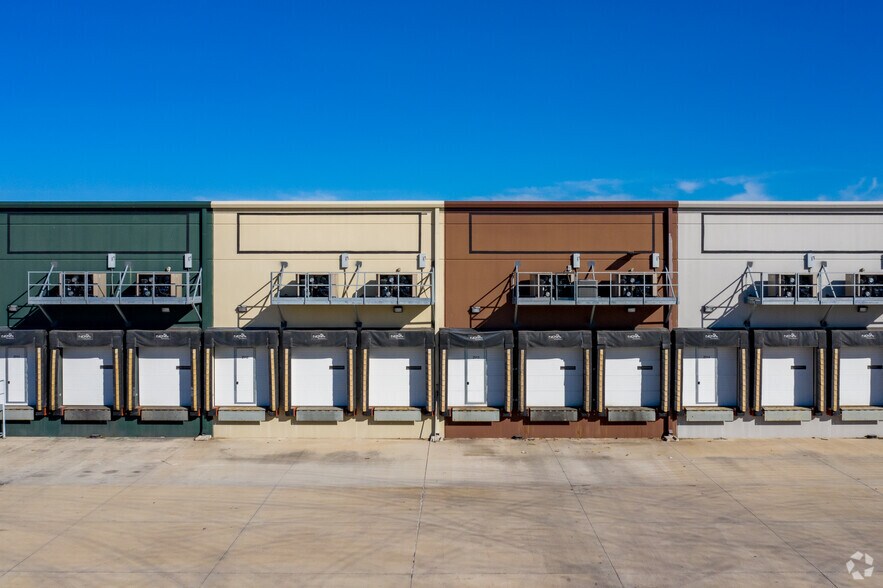 More Photos Of 9342 SE Loop 410, San Antonio Refrigeration Cold Storage For Sale