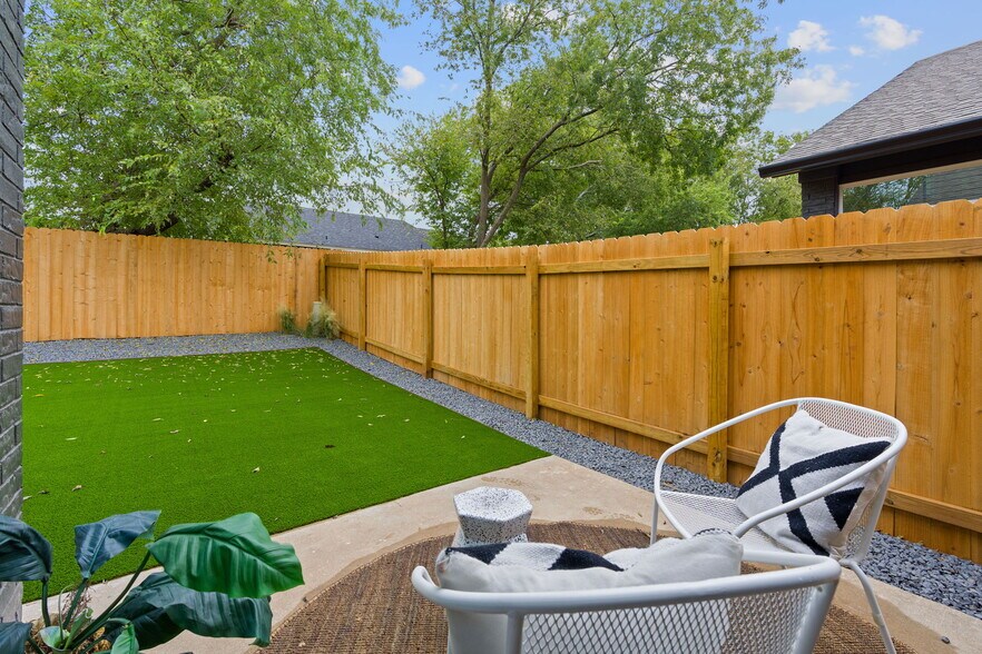 More Photos Of 1905 Albury Cv, Austin Specialty For Sale