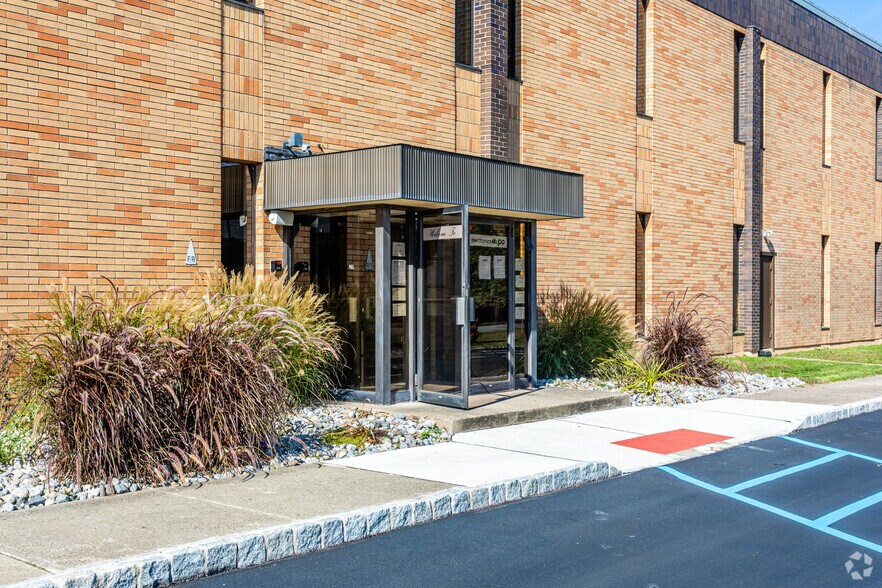 More Photos Of 70 Demarest Dr, Wayne Warehouse For Lease