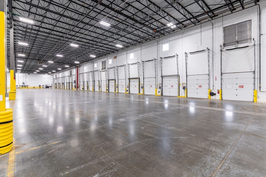 More Photos Of 5150 Oakley Industrial Blvd, Fairburn Distribution For Lease