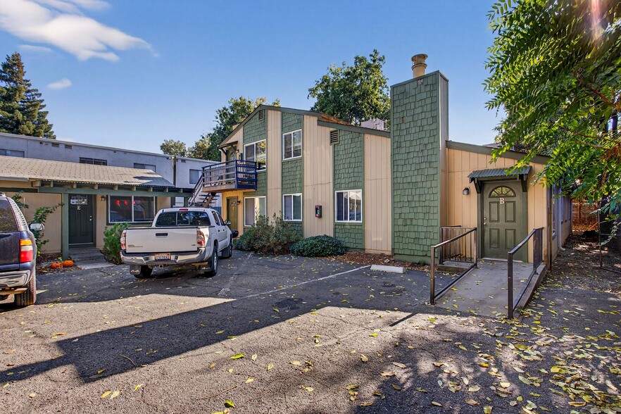 More Photos Of 703 W 2nd Ave, Chico Apartments For Sale