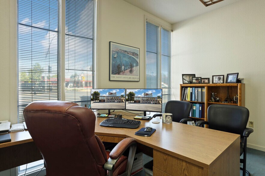 More Photos Of 200 W Harding Way, Stockton Office For Sale