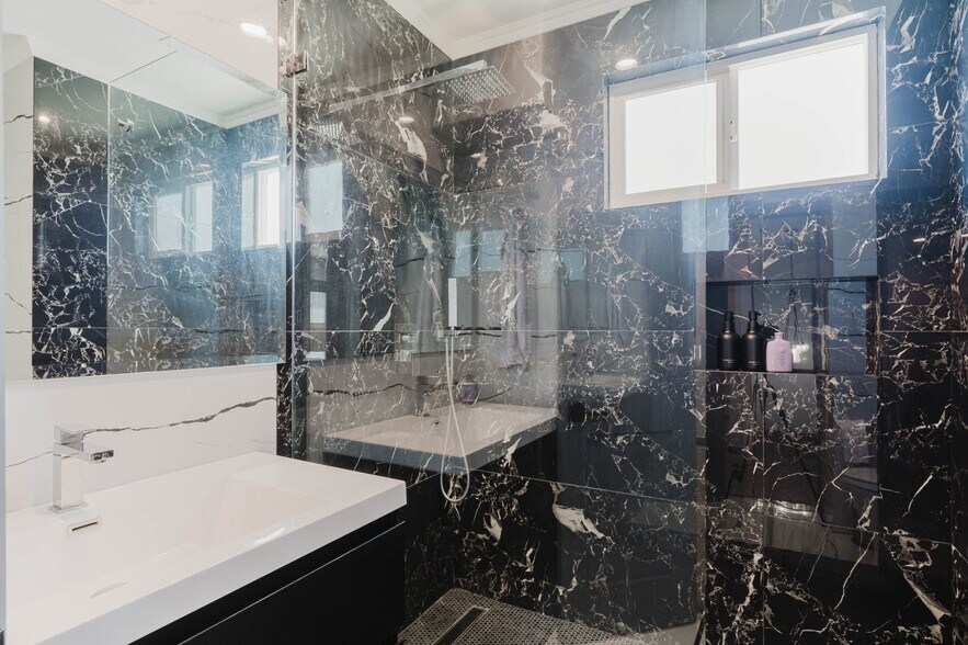 More Photos Of 4405 Ventura Canyon Ave, Sherman Oaks Apartments For Sale