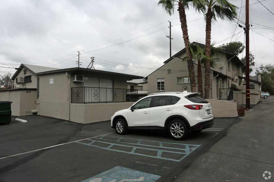 More Photos Of 226 W Foothill Blvd, Claremont Loft Creative Space For Lease