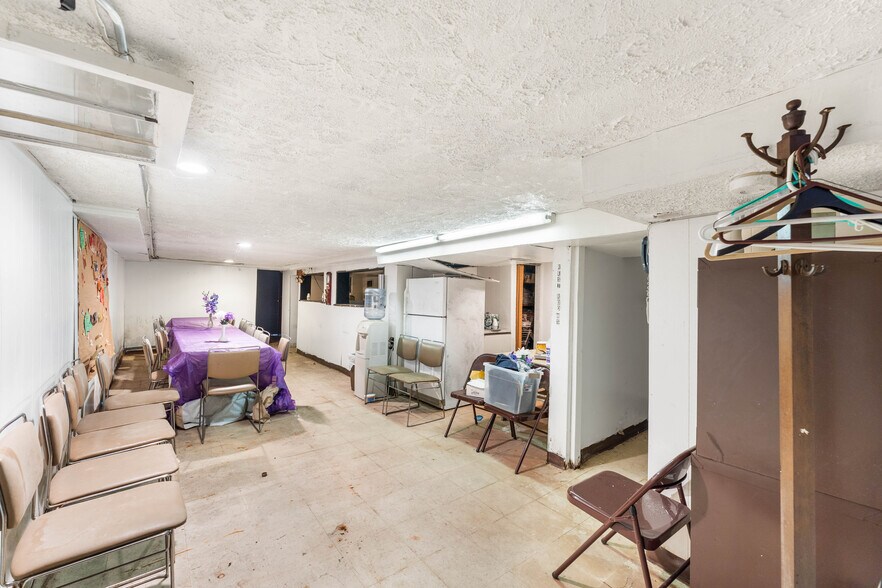 More Photos Of 900 E Baltimore Ave, Linden Specialty For Sale