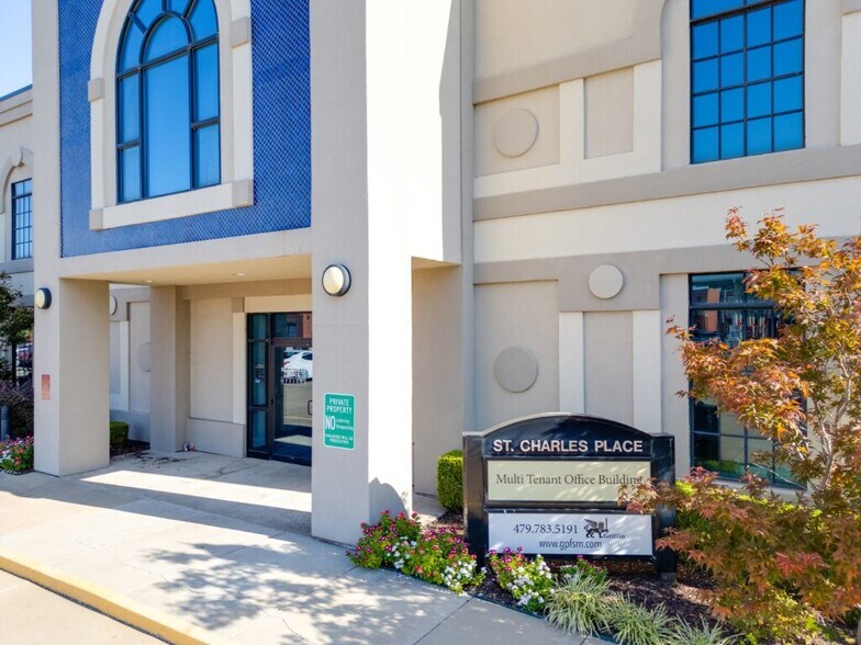 More Photos Of 19 N 5th St, Fort Smith Office For Lease