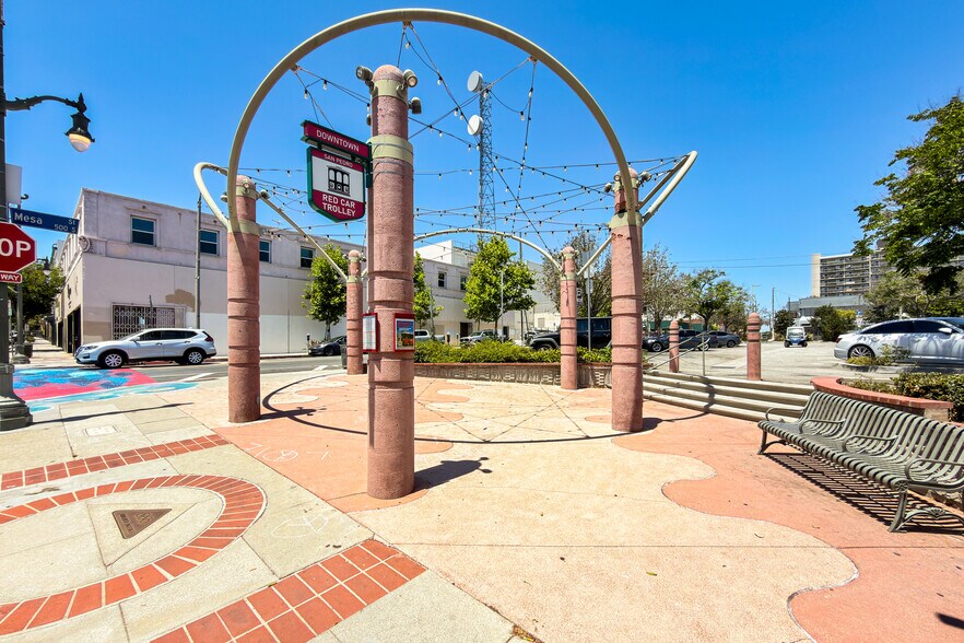More Photos Of 402 W 5th St, San Pedro General Retail For Sale