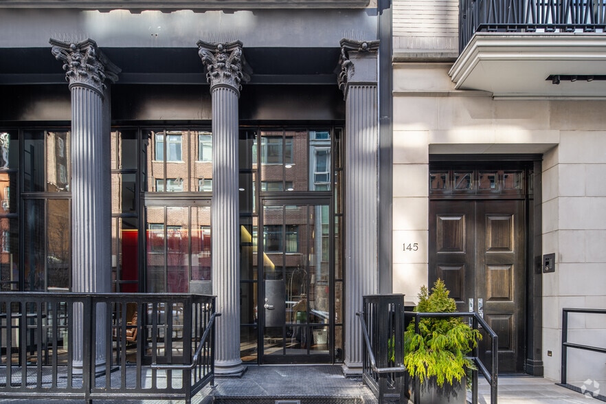 More Photos Of 139 Reade St, New York Apartments For Lease