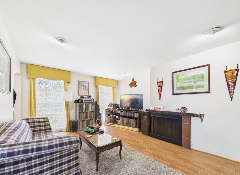 More Photos Of 6640 State Route 5 and 20, Bloomfield Manufacturing For Sale