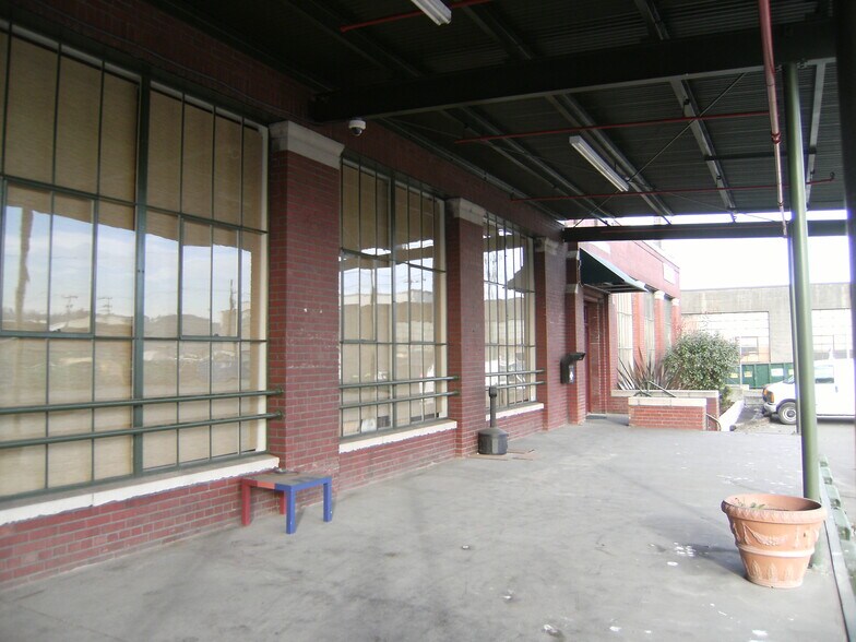 Primary Photo Of 5015-5025 Colorado Ave S, Seattle Warehouse For Lease
