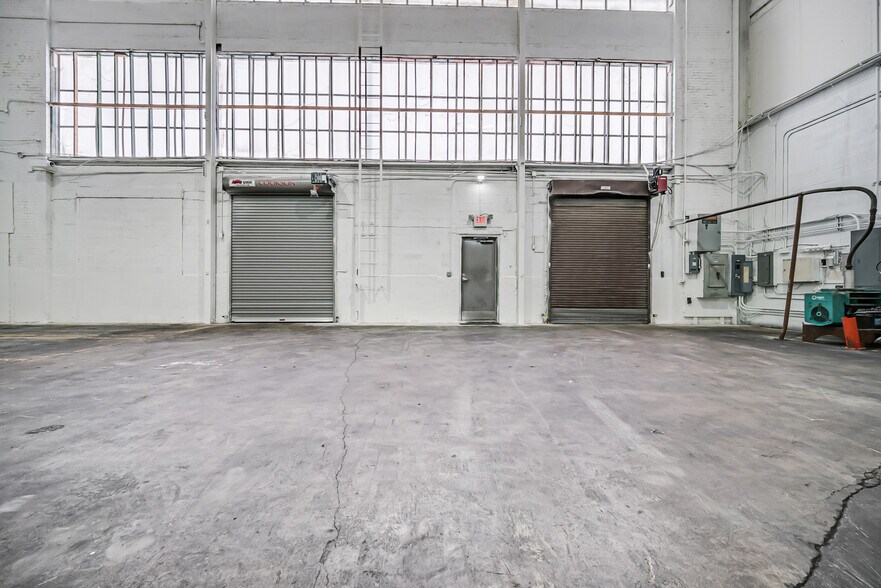 More Photos Of 799 E 73rd St, Cleveland Warehouse For Lease