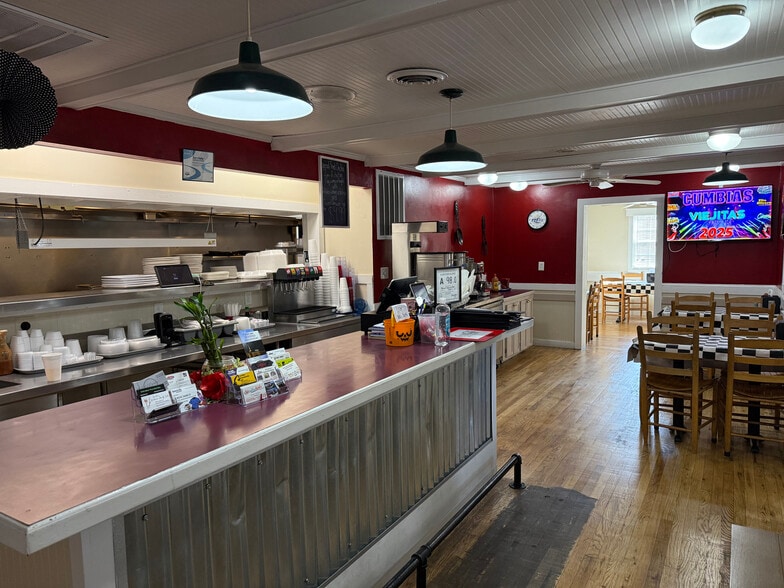 More Photos Of 1013 S Main St, Landis Restaurant For Sale