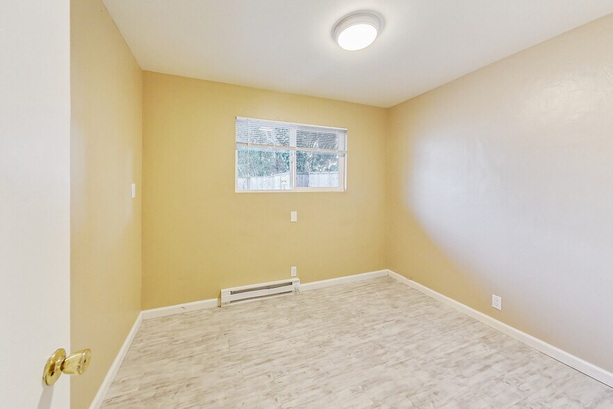More Photos Of 3257 Delaware St, Oakland Apartments For Sale