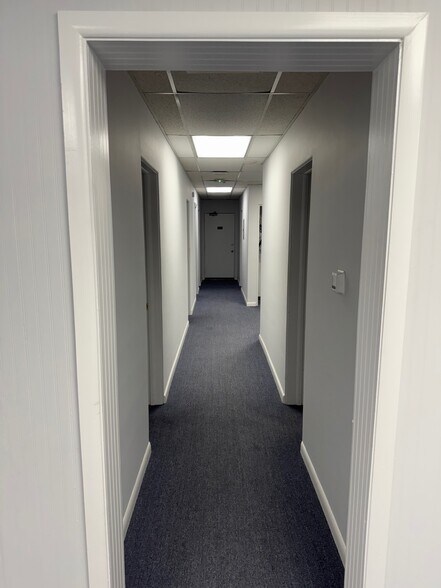 More Photos Of 120 E New York Ave, Deland Storefront Retail Office For Lease