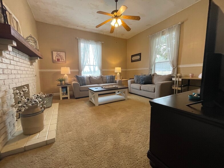 More Photos Of 10599 Highway 119, Alabaster Office Residential For Sale