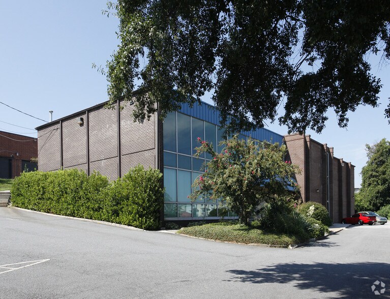 More Photos Of 1314 Ellsworth Industrial Blvd NW, Atlanta Storefront Retail Office For Sale