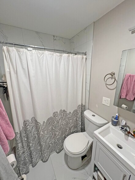 More Photos Of 4701-4703 N Winchester Ave, Chicago Apartments For Sale