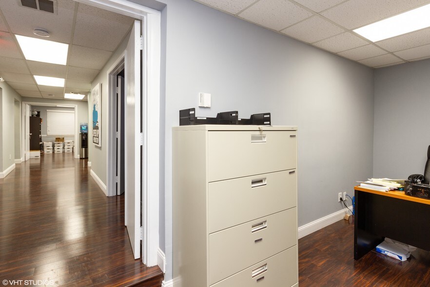 More Photos Of 212 SE 8th St, Fort Lauderdale Office Residential For Sale