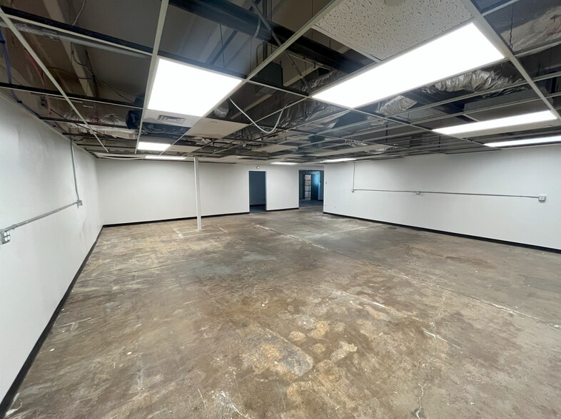 More Photos Of 555 Alter St, Broomfield Service For Lease