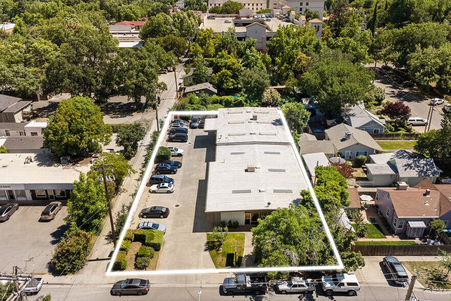 More Photos Of 135 W 8th Ave, Chico Storefront Retail Office For Sale