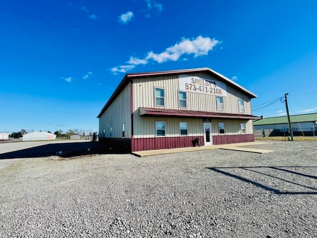 More Photos Of 475 Western Dr, Sikeston Flex For Sale