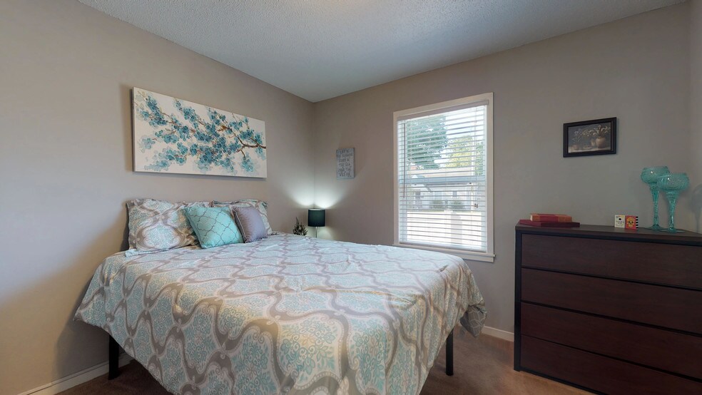 More Photos Of 301 E 12th St, Greenville Apartments For Sale