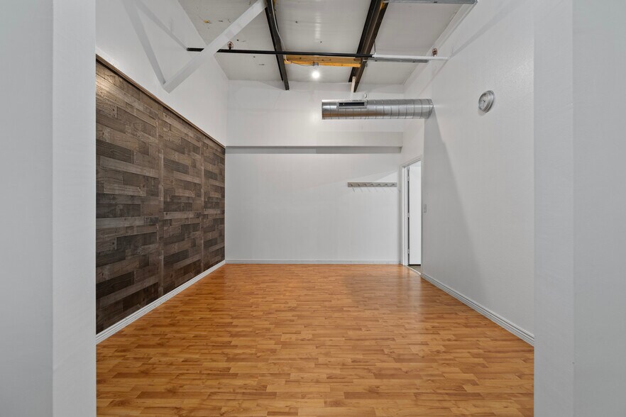 More Photos Of 4103 S Mason St, Fort Collins Showroom For Lease