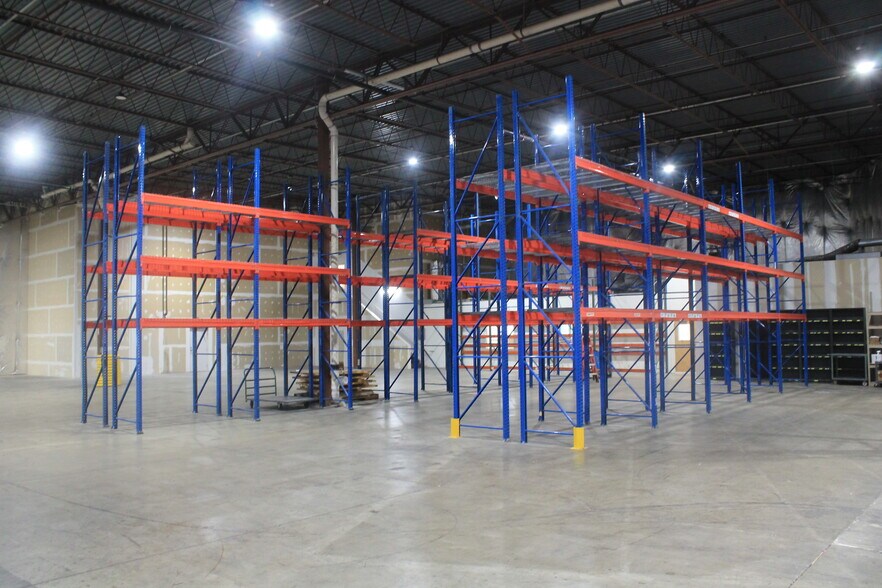More Photos Of 7315-A Grove Rd, Frederick Warehouse For Lease