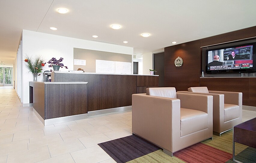 More Photos Of 41050 W 11 Mile Rd, Novi Light Distribution For Lease