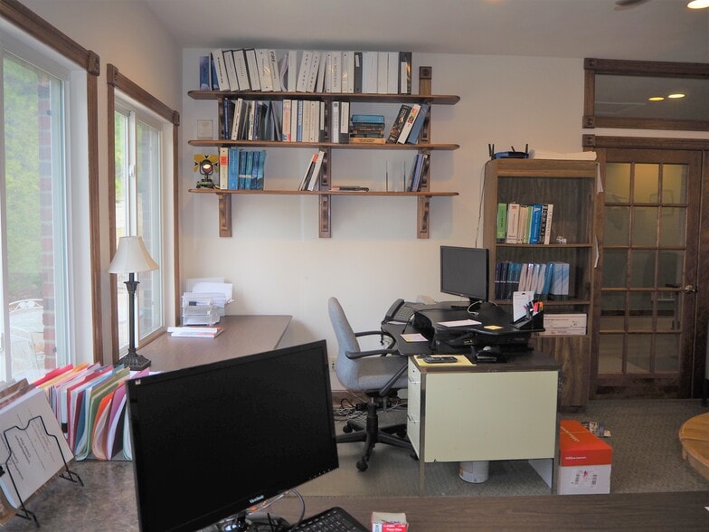More Photos Of 60 Gailwood Dr, Saint Peters Medical For Lease