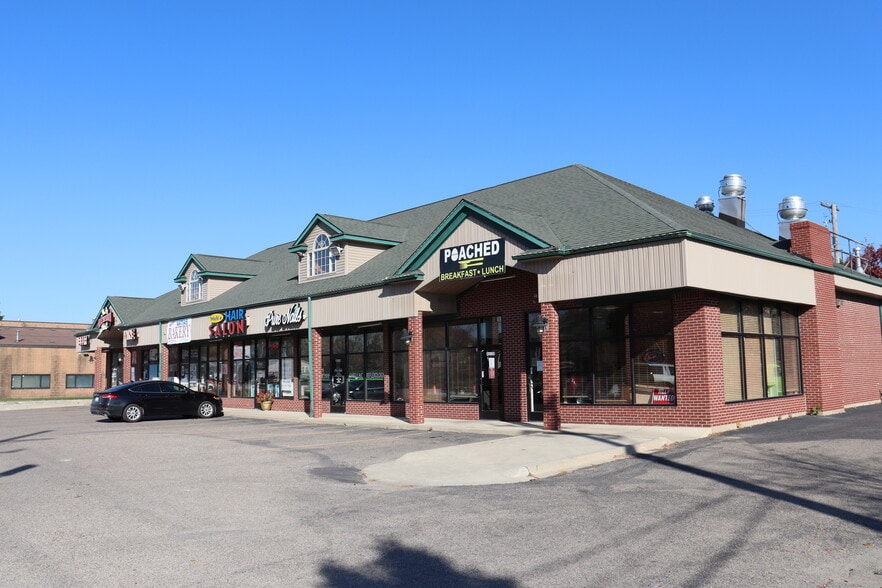 More Photos Of 46346-46370 Dequindre Rd, Shelby Township Storefront For Lease