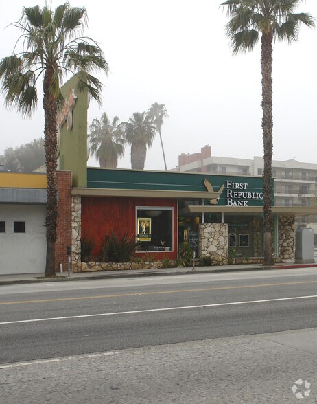 More Photos Of 431 Wilshire Blvd, Santa Monica Bank For Sale