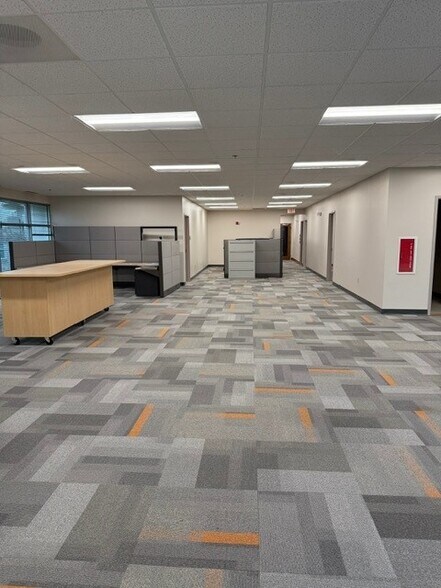 More Photos Of 3600 Digital Dr, Dubuque Office For Sale