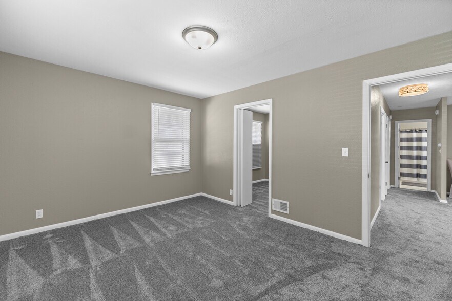 More Photos Of 2951 N 70th St, Lincoln Office For Sale