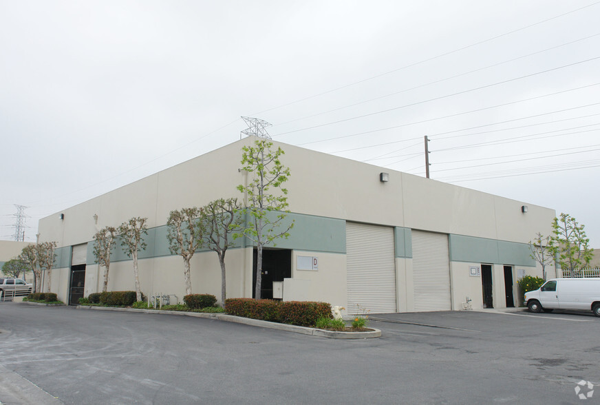 Primary Photo Of 13206 Estrella Ave, Gardena Warehouse For Lease