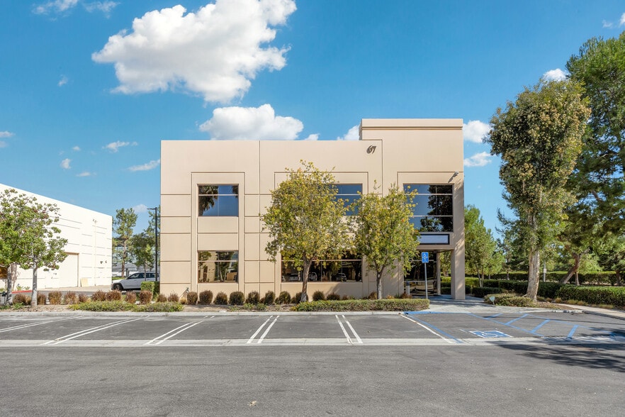 More Photos Of 67 Peters Canyon Rd, Irvine Business Park For Sale