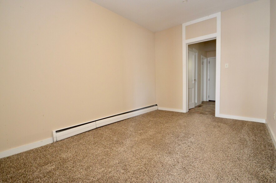 More Photos Of 126-128 E Broad St, Bethlehem Office Residential For Sale