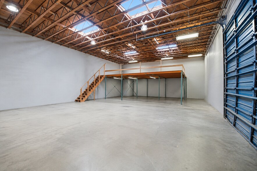 More Photos Of 1433 Arundell Ave, Ventura Manufacturing For Sale