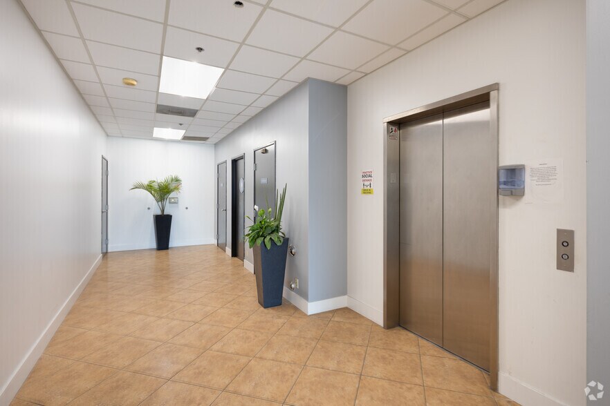 More Photos Of 5475 E La Palma Ave, Anaheim Office For Sale