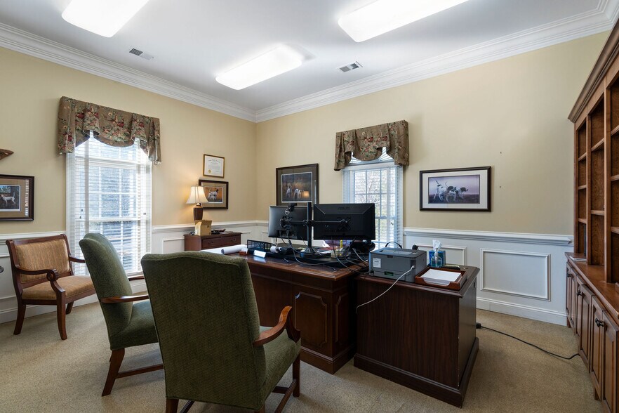 More Photos Of 1300 E Main St, Cartersville Medical For Sale