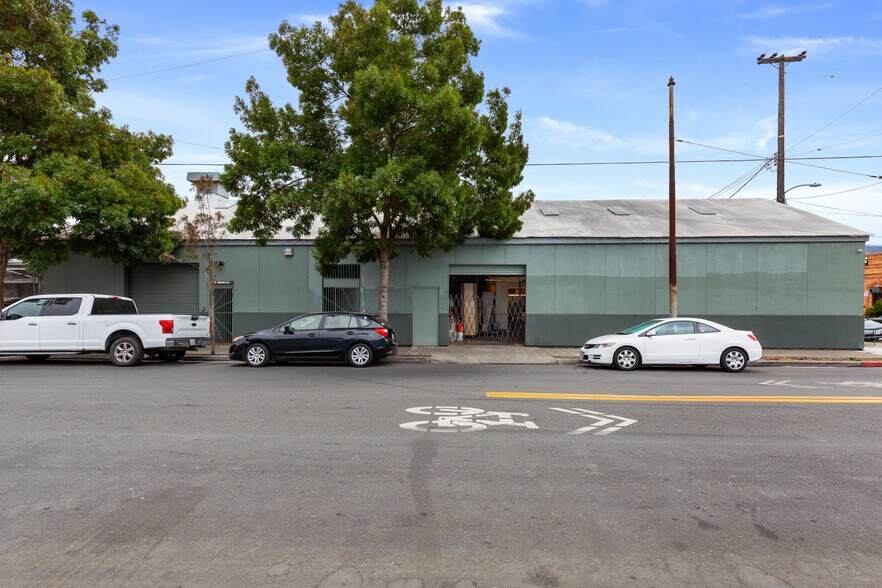 More Photos Of 2534 Magnolia St, Oakland Manufacturing For Sale
