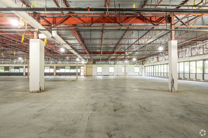 More Photos Of 307 College Rd E, Princeton Research And Development For Lease