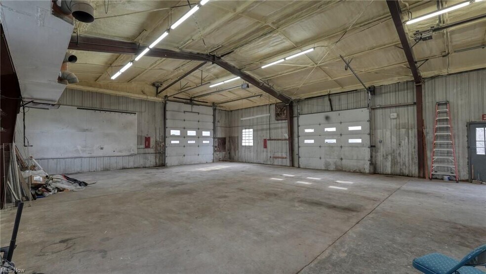 More Photos Of 11445 E Pike Rd, Cambridge Light Manufacturing For Lease