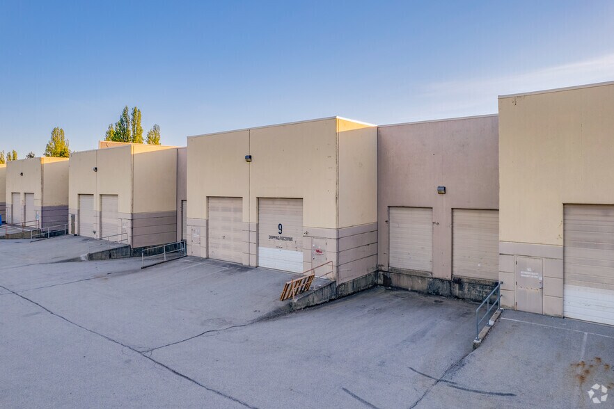 More Photos Of 155 Glacier St, Coquitlam Warehouse For Lease
