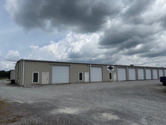More Photos Of 141 Parham Blvd, Tullahoma Self Storage For Lease